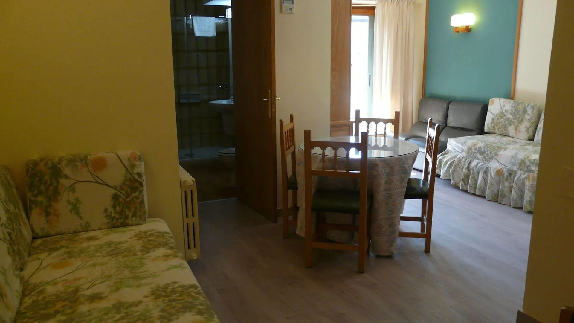 **  Hotel Nice La Seu d'Urgell Espagne